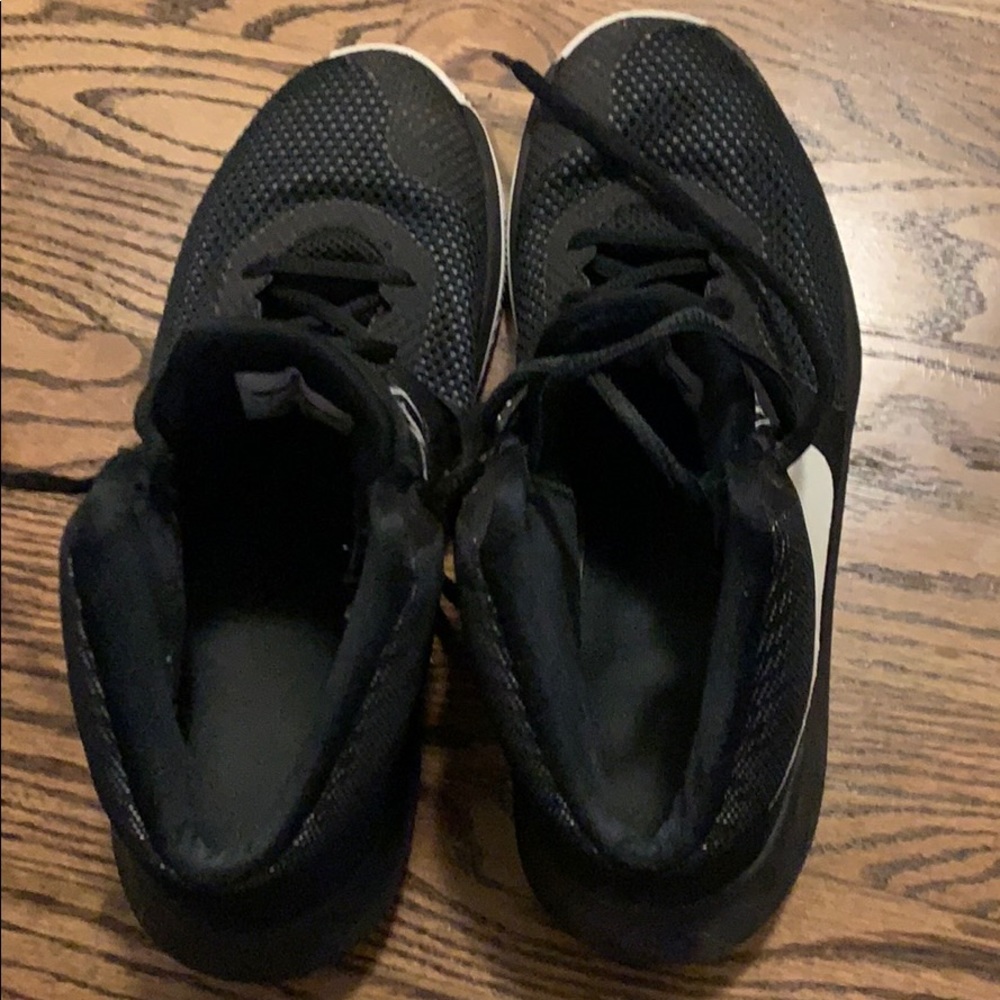 Nike Air Precision basketball shoes